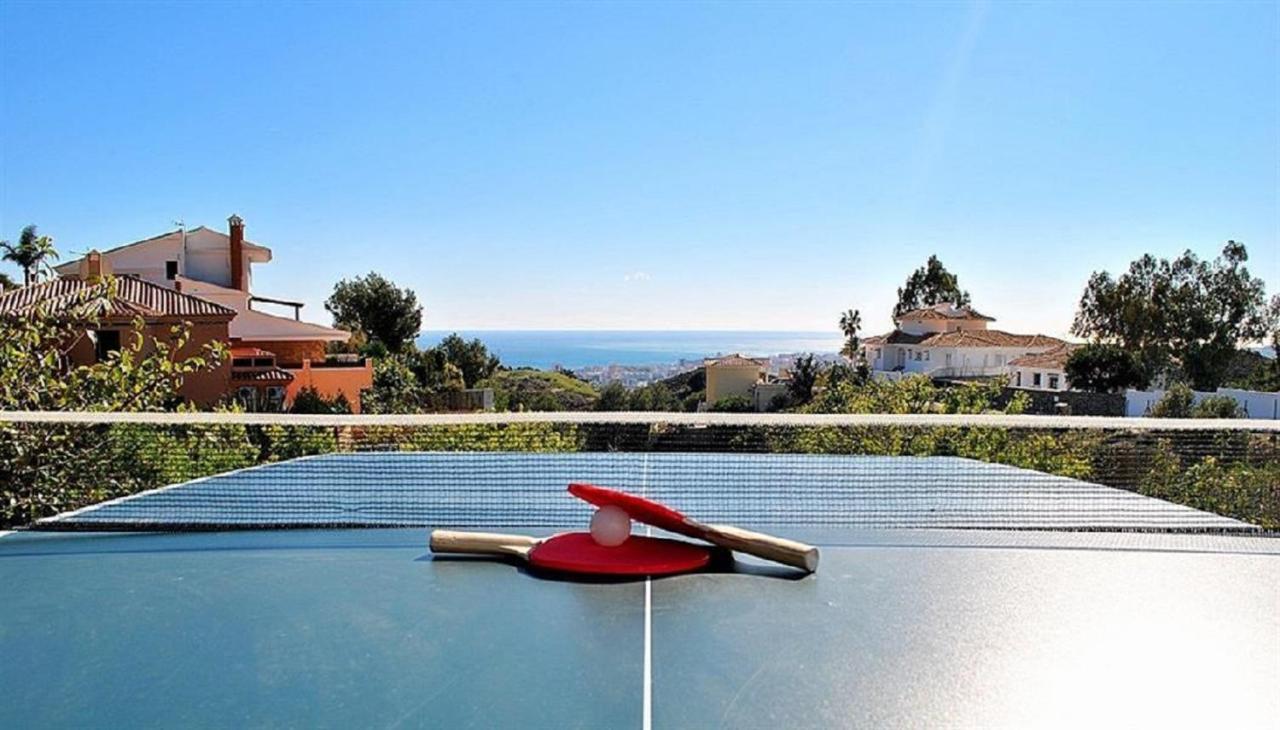 Holiday Villa In 10 Min From Fuengirola Beach With Sea Views Pool Bbq Parking Wifi Aircon Big Garden Михас Екстериор снимка