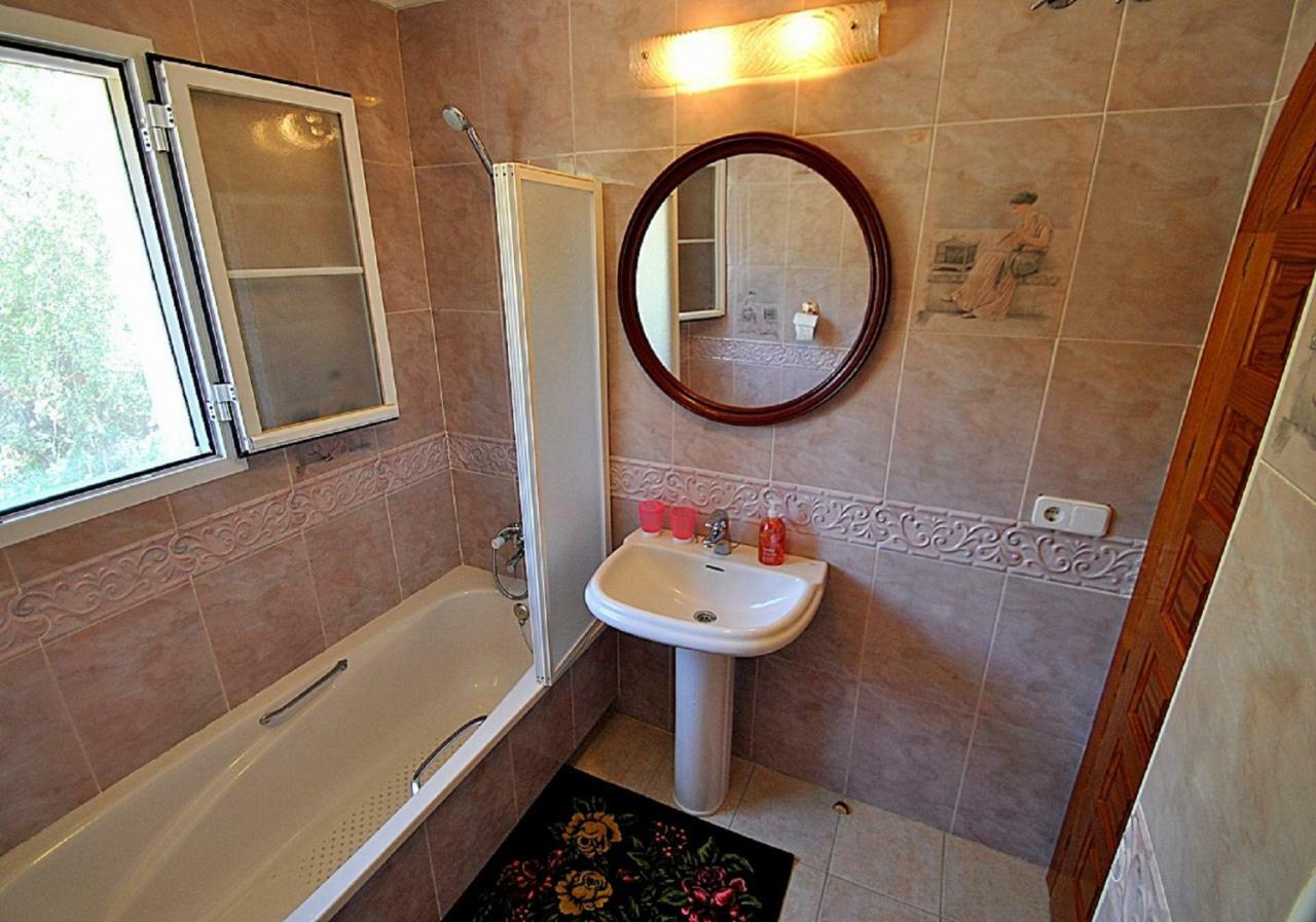 Holiday Villa In 10 Min From Fuengirola Beach With Sea Views Pool Bbq Parking Wifi Aircon Big Garden Михас Екстериор снимка