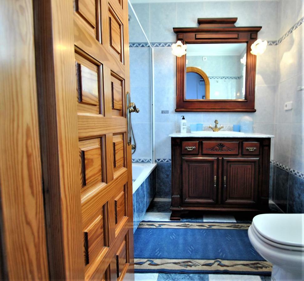 Holiday Villa In 10 Min From Fuengirola Beach With Sea Views Pool Bbq Parking Wifi Aircon Big Garden Михас Екстериор снимка