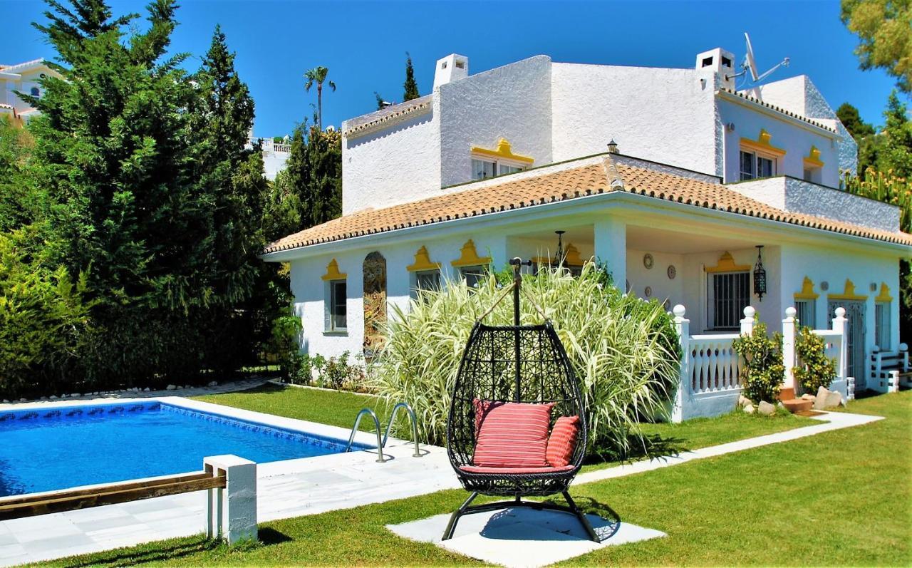 Holiday Villa In 10 Min From Fuengirola Beach With Sea Views Pool Bbq Parking Wifi Aircon Big Garden Михас Екстериор снимка